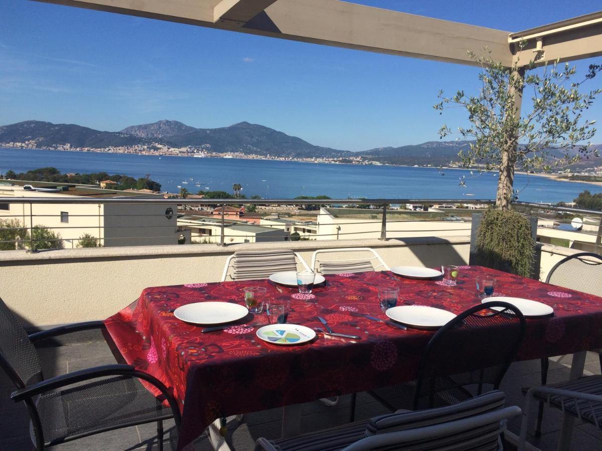 ポルティシオVue Magnifique Sur Baie Ajaccioアパートメント エクステリア 写真