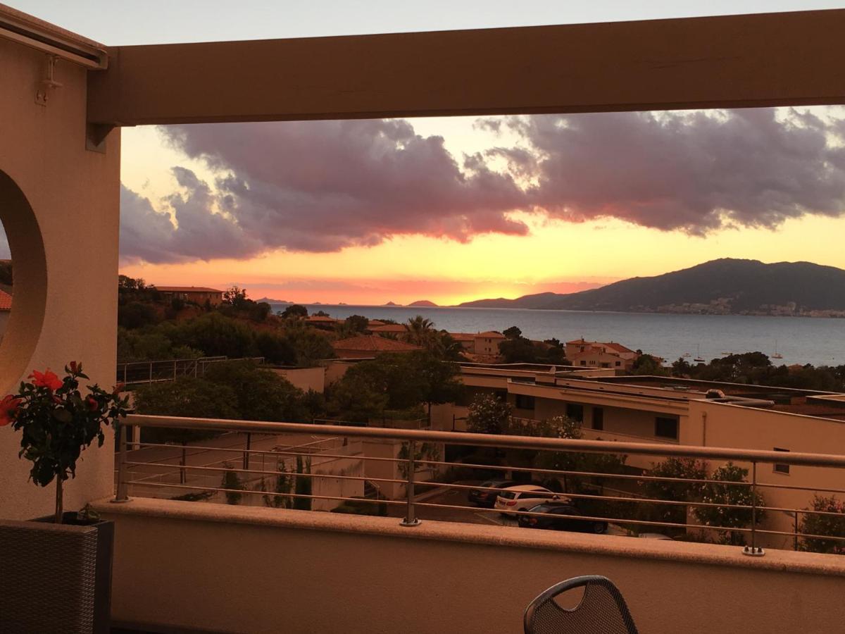 ポルティシオVue Magnifique Sur Baie Ajaccioアパートメント エクステリア 写真