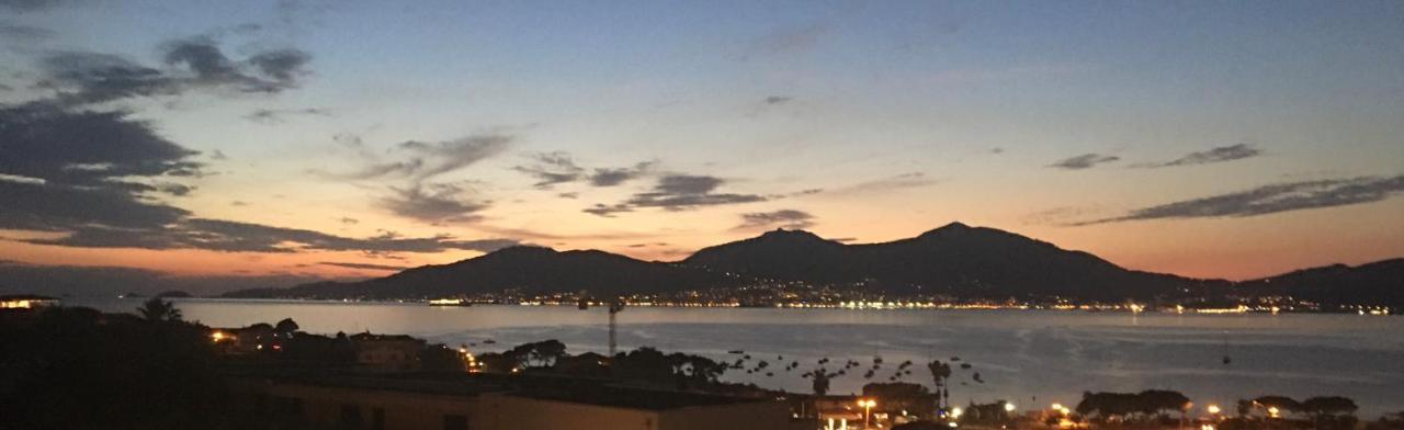 ポルティシオVue Magnifique Sur Baie Ajaccioアパートメント エクステリア 写真